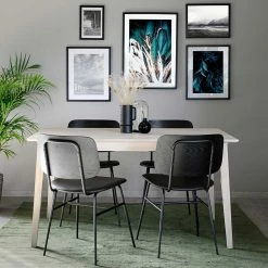 White Wash Holztisch & Schwarze Stühle - Pessoa (fünfteilig)